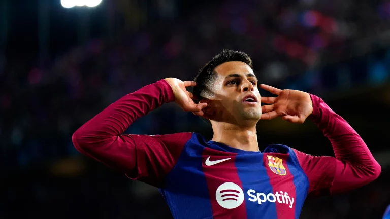 La última exigencia del Manchester City por Joao Cancelo molesta al FC Barcelona