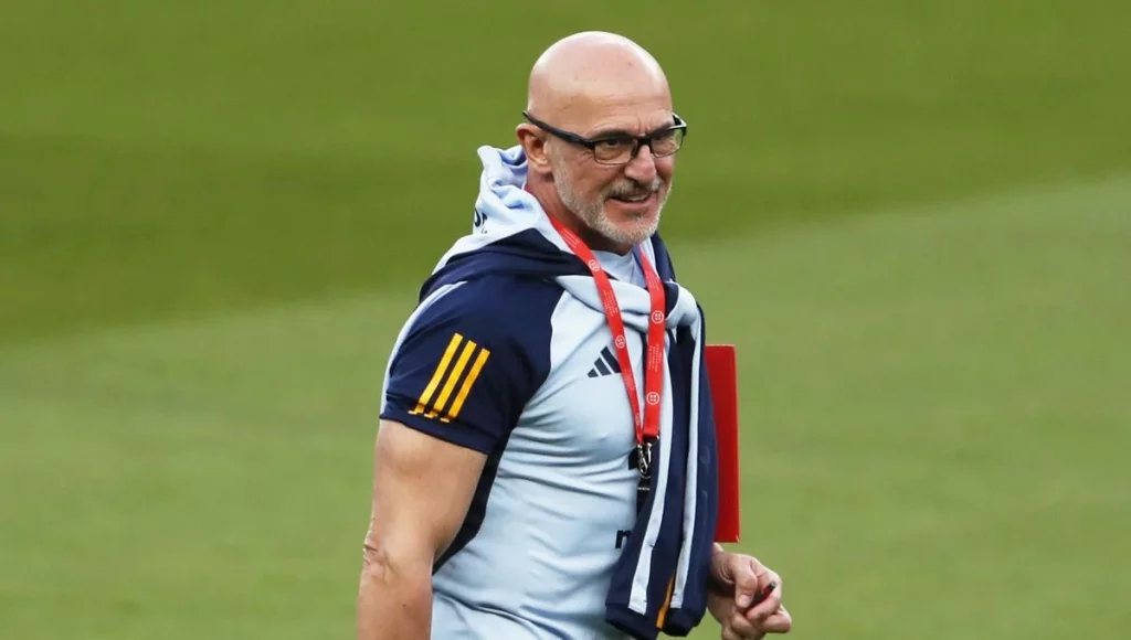 Luis de la Fuente quiere frenar un fichaje cantado del FC Barcelona: “no vas a jugar” 53 La decisión de Luis de la Fuente para el centro del campo español