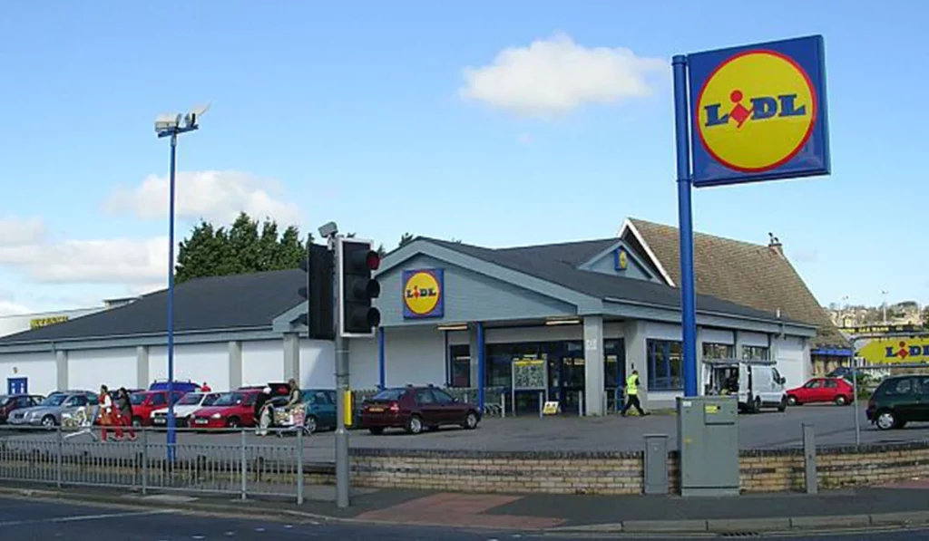 El cebo perfecto: Cómo la falsa promoción de Lidl engancha a sus víctimas