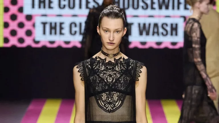 Los 5 outfits que, según Dior, te harán lucir como una celebridad en el verano