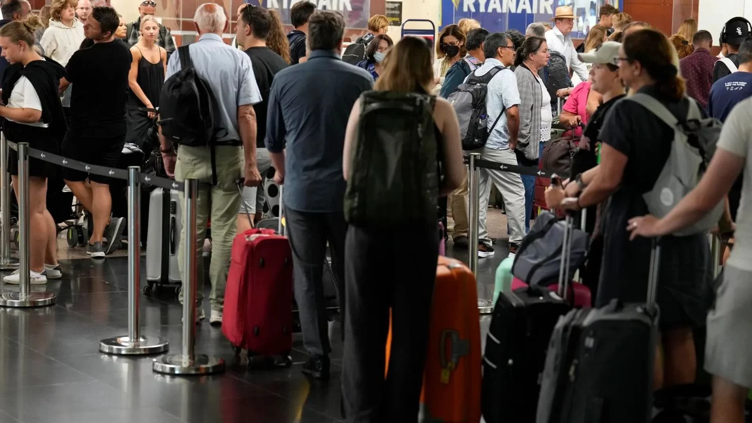 Los aeropuertos no están preparados para otro año de «turismo de venganza» Los aeropuertos no están preparados para otro año de «turismo de venganza»