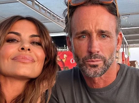 María José Suárez y Álvaro Muñoz Escassi María José Suárez y Álvaro Muñoz Escassi acallan rumores de crisis con un encantador viaje en familia