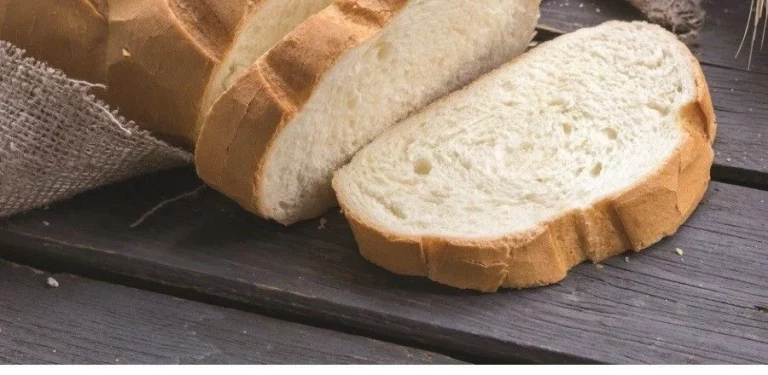 Puedes hacer que el pan blanco sea sano usando este truco en tu cocina