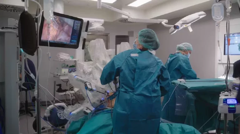 Las 4 ventajas que la cirugía robótica aporta frente al cáncer de páncreas, una cirugía de alta complejidad