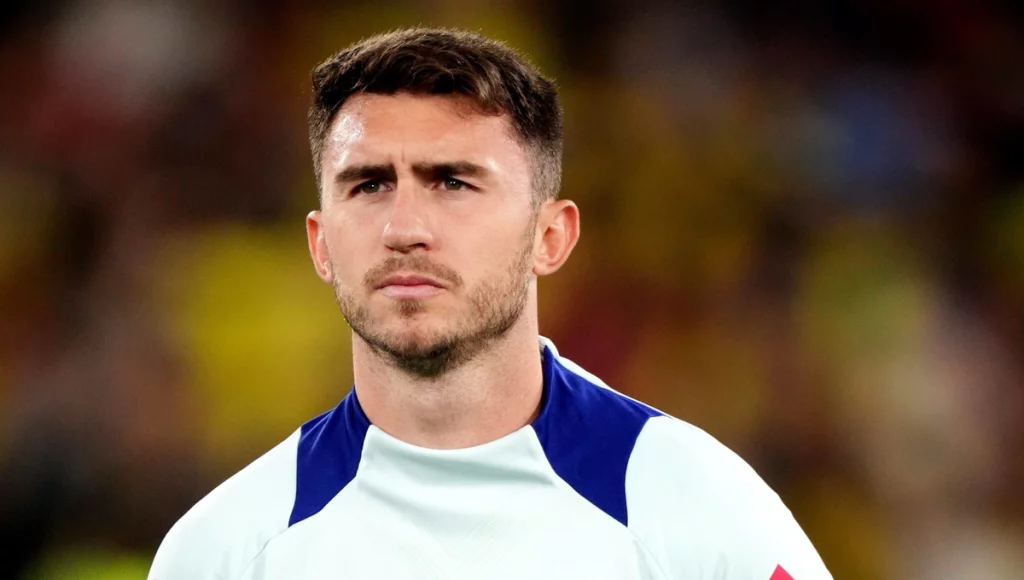 Ya hay alternativa a Laporte en el Athletic: gratis 28 Refuerzo en la zaga del Athletic para la temporada 24-25