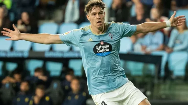 Strand Larsen ya tiene 3 ofertas de Premier League para salir del Celta