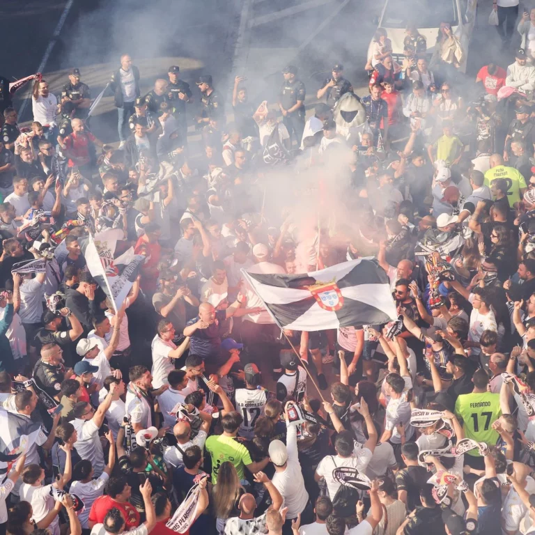 TV3 toca fondo al llamar “monos de Gibraltar” a los aficionados del Ceuta