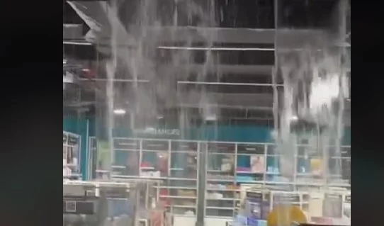 ¿Un aeropuerto submarino en España? En este vídeo de TikTok lo parece, pero es una desgracia 2 aeropuerto 2