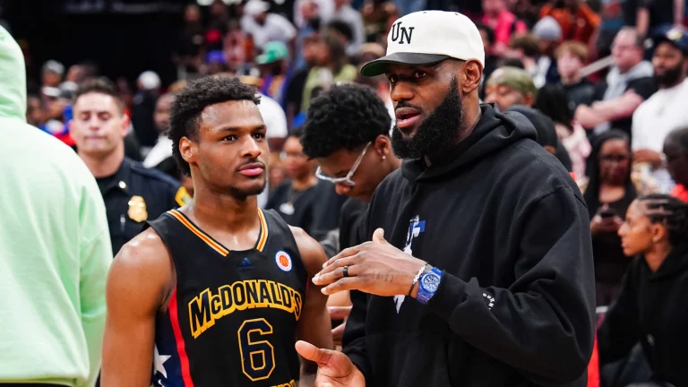 Bronny James cumple el sueño de su padre en los Lakers