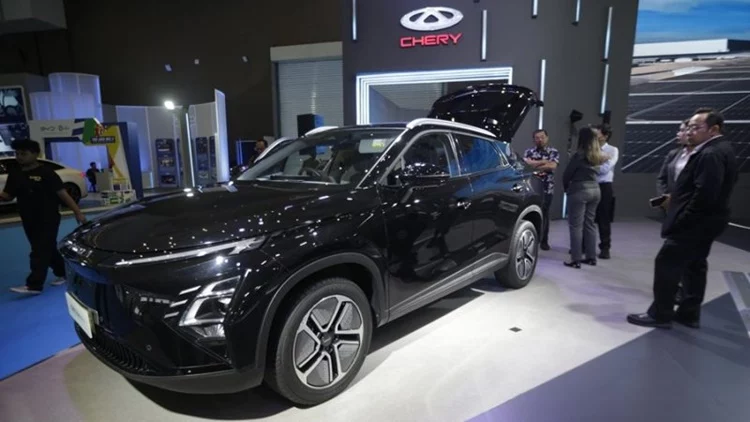 Energía limpia, baterías y coches eléctricos: Europa castiga a China con la imposición de nuevos aranceles 1 bruselas china aranceles