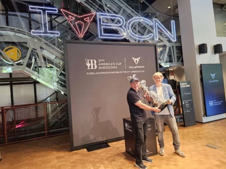 America’s Cup y Cupra escenifican las sinergias tecnológicas entre la alta competición y la movilidad