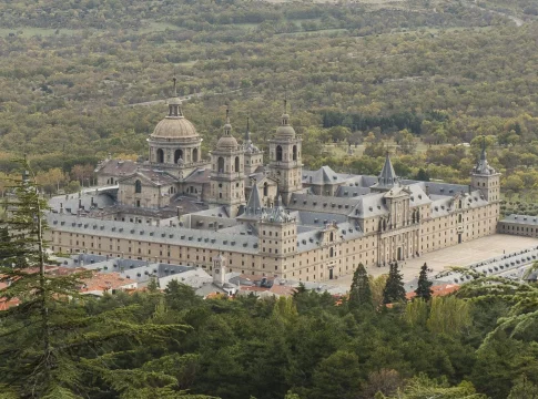 escorial Visitar estos 2 preciosos pueblos de Madrid en un solo día es fácil con esta guía de TikTok