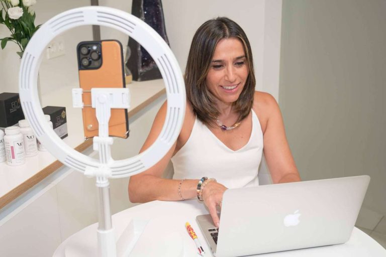 África, la clínica de belleza con un diagnóstico de piel online