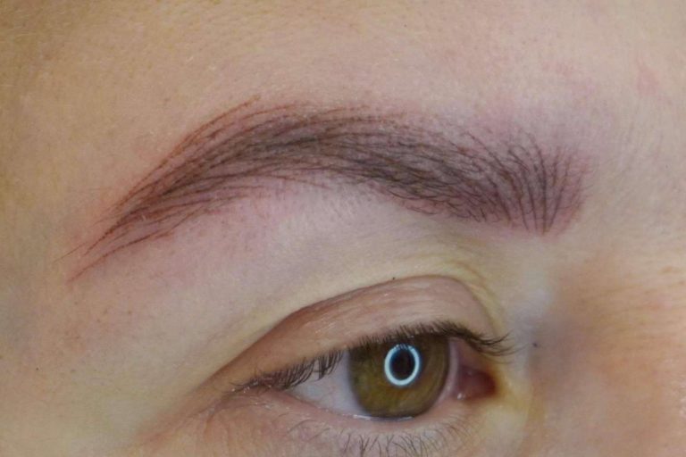 Tebori Brows se consagra como el centro especialista en España en reparar desastres y en Micropigmentación Oncológica Avanzada