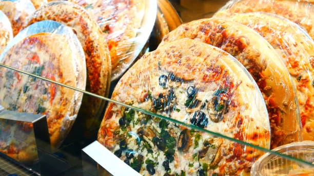 Hacendado, Buitoni, Casa Tarradellas… ¿Cuáles son las mejores pizzas de supermercado según la OCU?