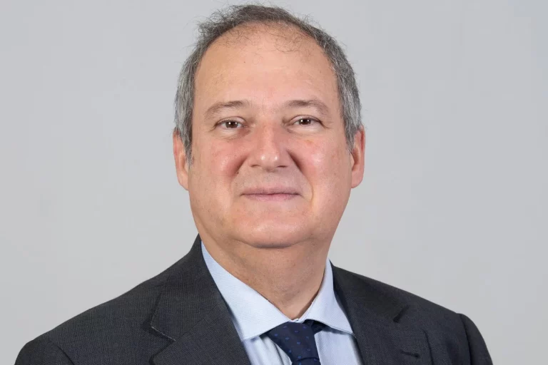 Hereu exige hablar en la ley de industria y CCOO y UGT reclaman protección laboral