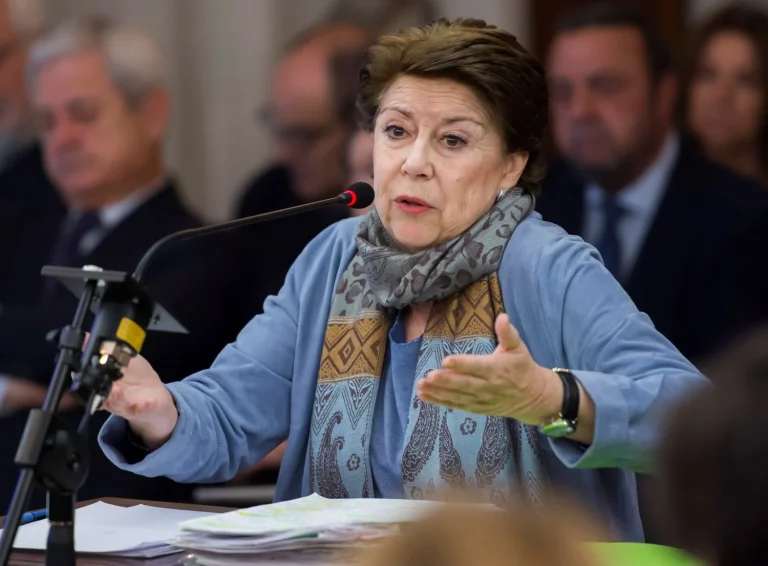 El TC anula la condena de Magdalena Álvarez y ordena a la Audiencia rebajarla