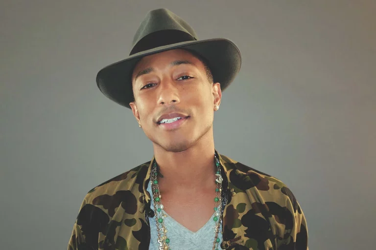 Pharrell Williams vuelve a confiar en los minions para entrar en las listas de éxito