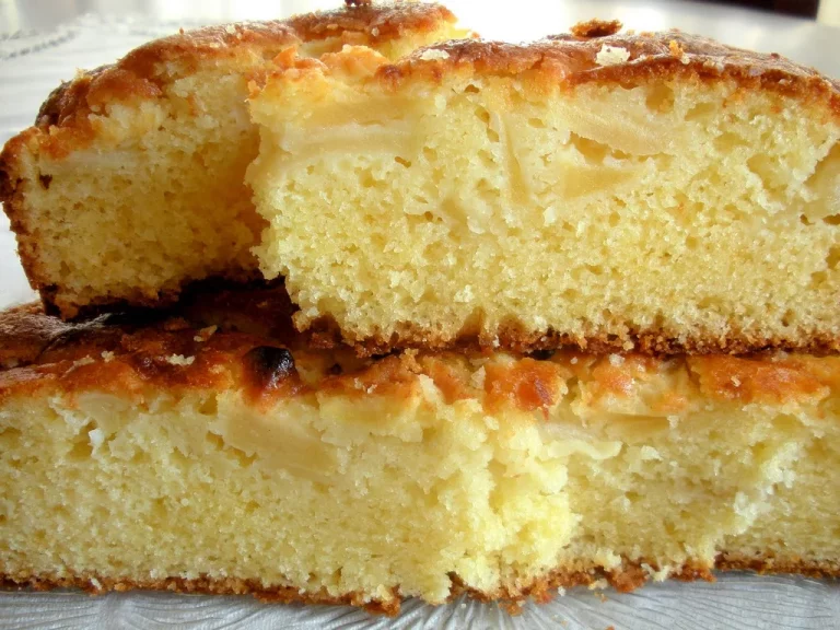 Cómo preparar un bizcocho proteico, el postre perfecto para tu dieta