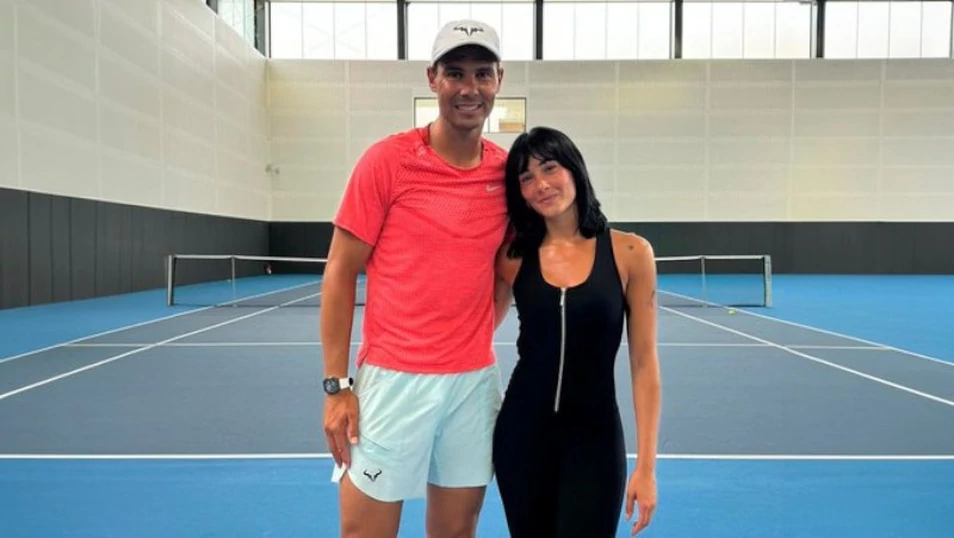 Rafa Nadal con compañía sorpresa en sus entrenamientos para Paris 2024 1 Rafa Nadal y Aitana