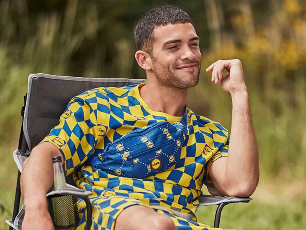 Más allá de la ropa: accesorios y estrategia de venta