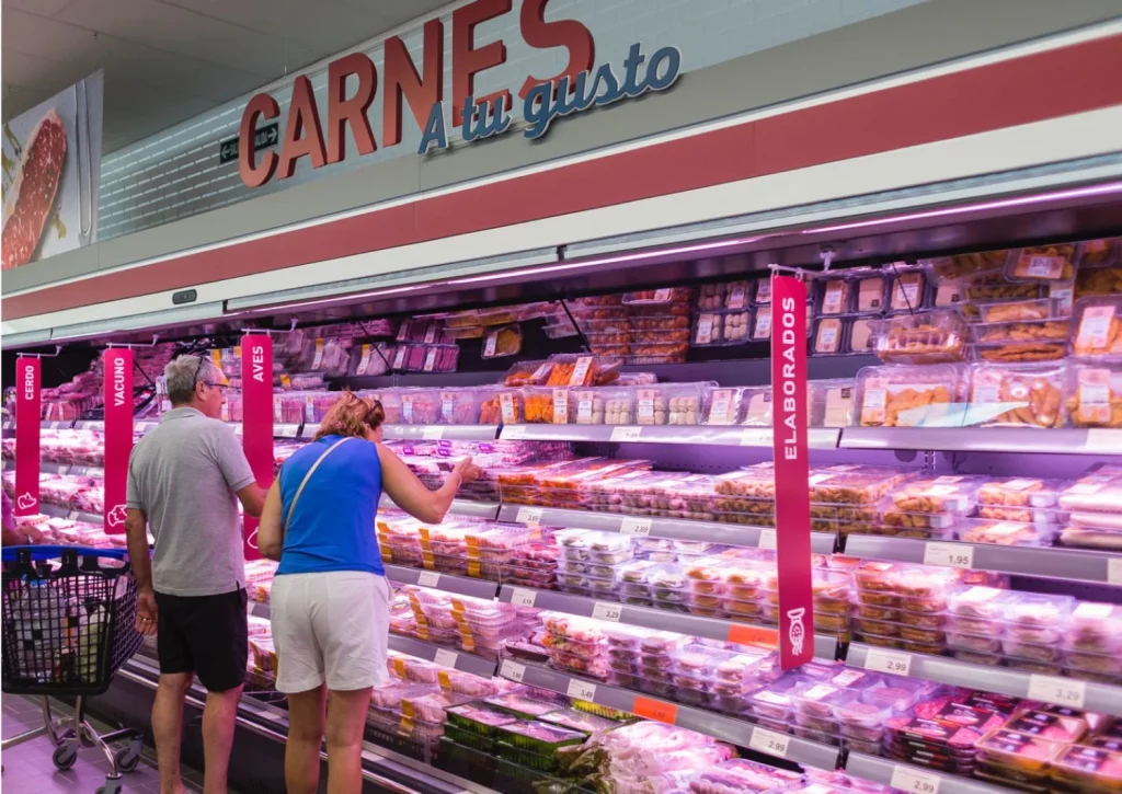 Por qué te multan por conducir sin cinturón y otras cosas que los argentinos no entienden de España 2 El secreto detrás de la calidad cárnica de Aldi