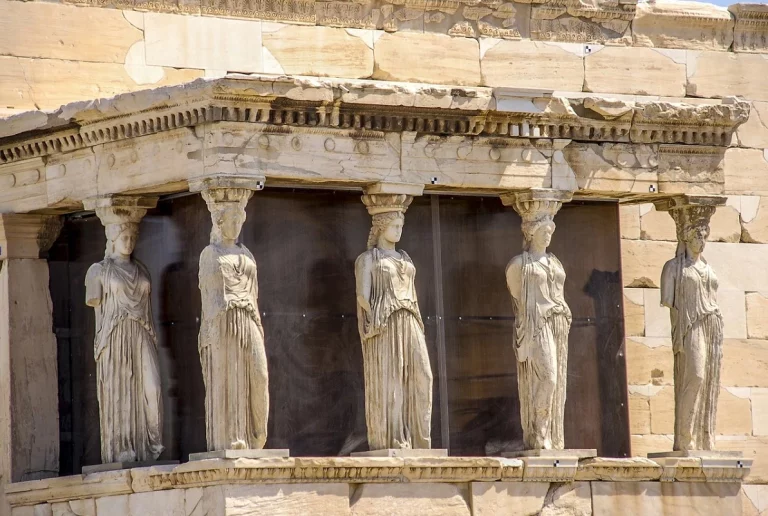 Cariátides del Erecteion: secretos y enigmas revelados