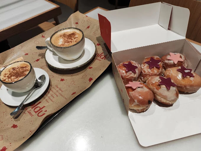Donuts de Boldu, uno de los mejores postres de Barcelona.