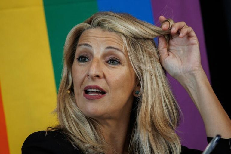 Yolanda Díaz celebra récord de empleo y anuncia reducción de jornada laboral