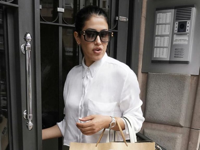 Gabriela Guillén, muy seria tras no ir a la fiesta del 'Turronero' para evitar a Bertín Osborne