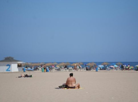 Previsión del tiempo: calor intenso en España con avisos por altas temperaturas