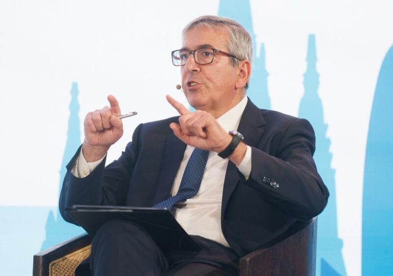 El ICO se destaca como líder en el mercado de bonos con 17 emisiones por 8.550 millones