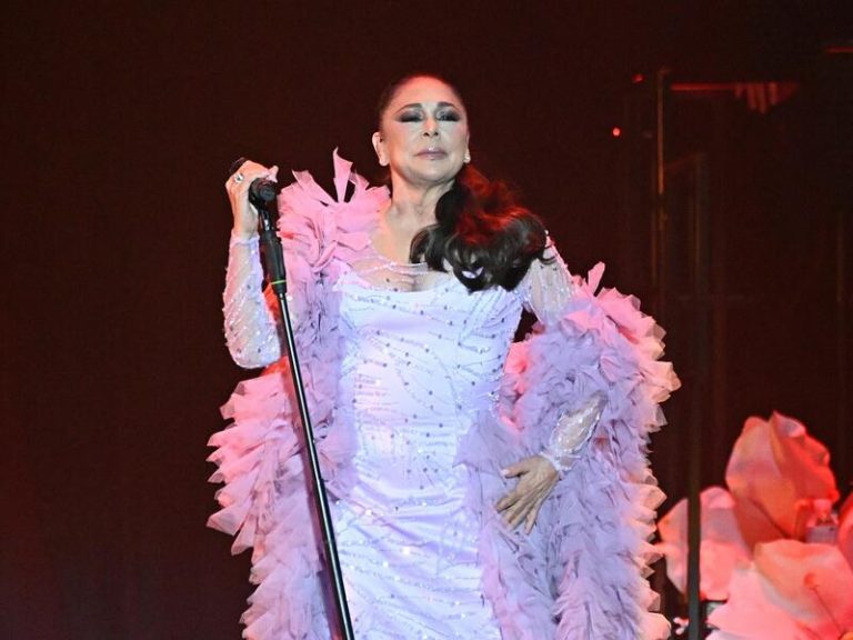 Isabel Pantoja, recluida en un centro médico de Córdoba por problemas de salud