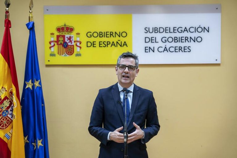 Asociación legal acusa a Bolaños de 'presión inadmisible' en investigación sobre Begoña Gómez