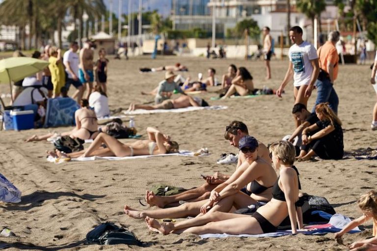Calor intenso en la mayor parte de España con temperaturas superiores a 30ºC