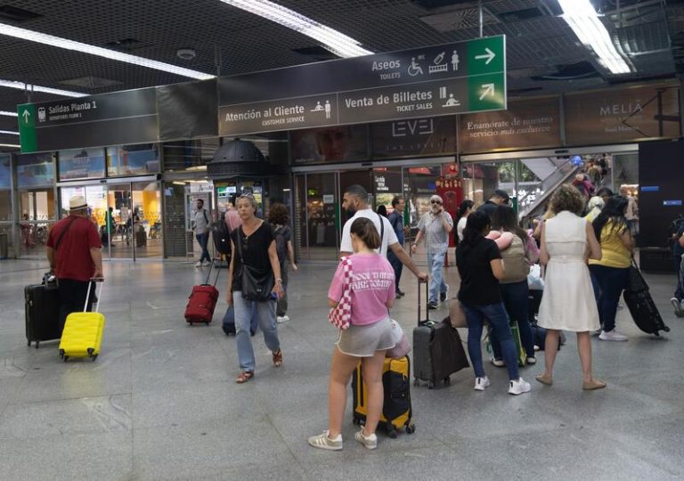 Renfe muestra su oferta intermodal a raíz de los acuerdos comerciales con Iberia y Alsa