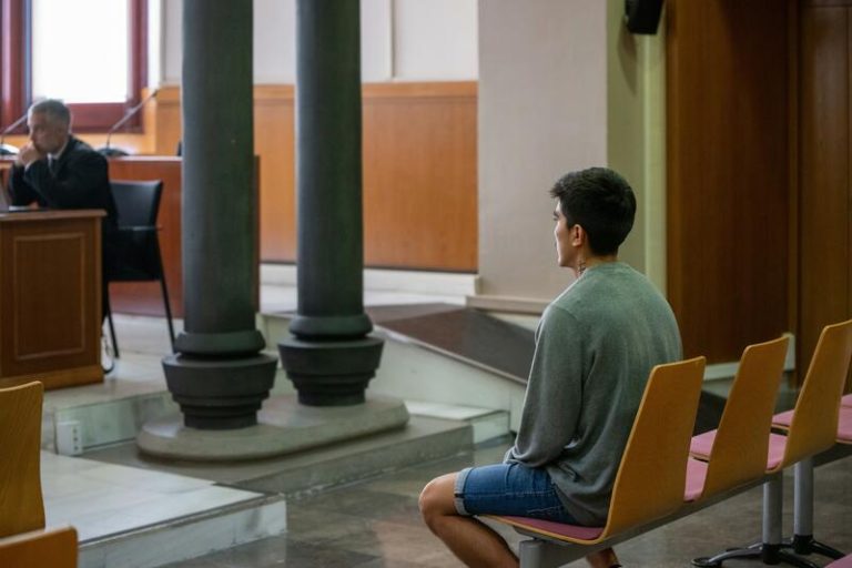 El tribunal calificó como tortura la violación a una adolescente de Barcelona