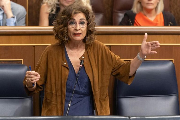 El PSOE reprocha a Feijóo que pretenda ser voz autorizada de centro