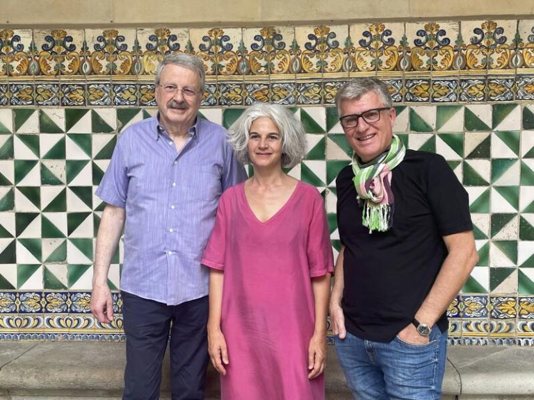 Descubre los intensos intercambios entre Coromines y Sales sobre el futuro del catalán