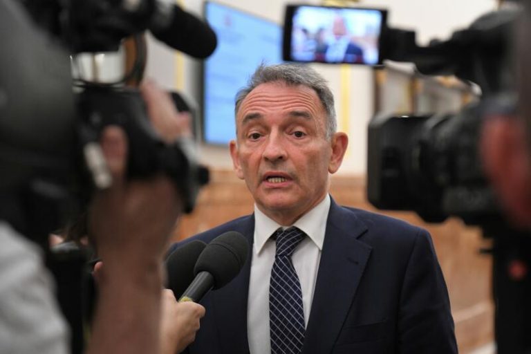 La coalición Sumar exige aclaraciones sobre la multimillonaria compra de armamento a Israel