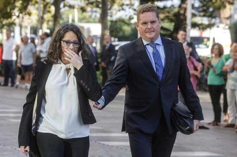 Dura condena solicitada para Oltra por desamparar a víctima menor