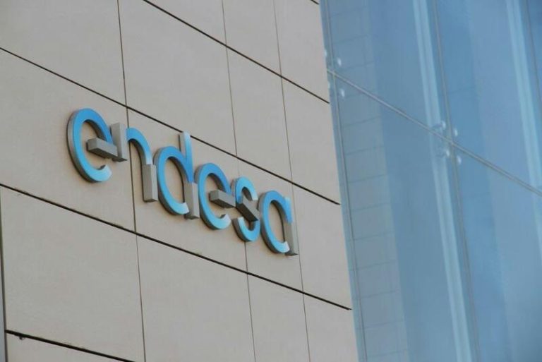 La CNMC investiga a Endesa por posibles prácticas anticompetitivas en el mercado eléctrico