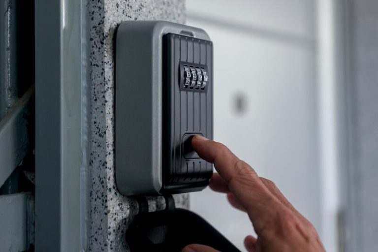 Sumar le pedirá al PSOE subir los impuestos a los pisos turísticos con los presupuestos de 2025