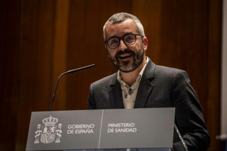 Los presupuestos de 2025 incluirán un fondo para mejorar el cuidado dental de personas jubiladas