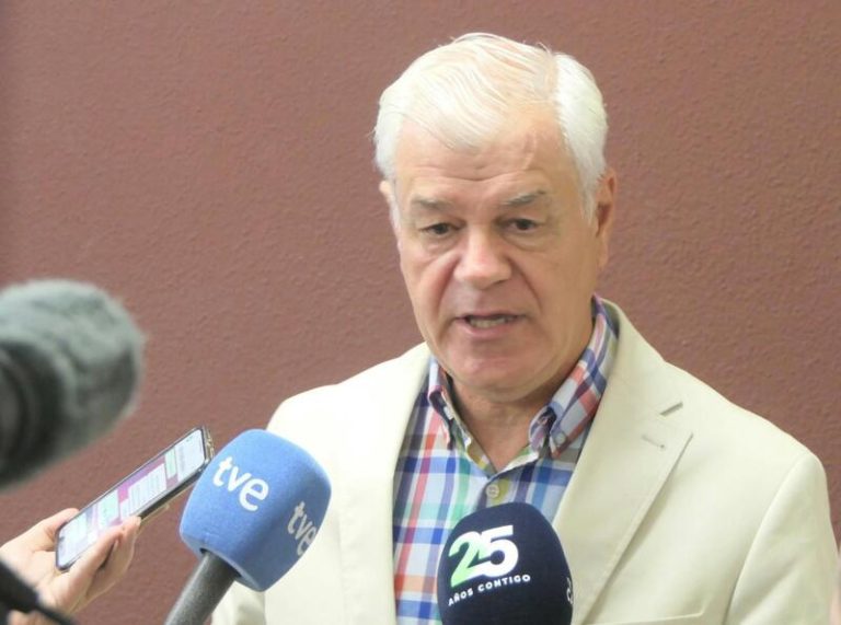 El Hierro denuncia la falsedad de las CCAA al dar cabida a tan solo 347 menores extranjeros