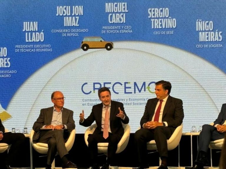 El directivo de Repsol advierte: Prohibir los motores de combustión en Europa en 2035 es un gran error que no ocurrirá