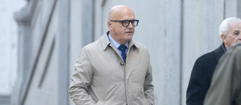 El senador del PP, José Manuel Baltar, se enfrenta a la pérdida de su permiso de conducir durante un año