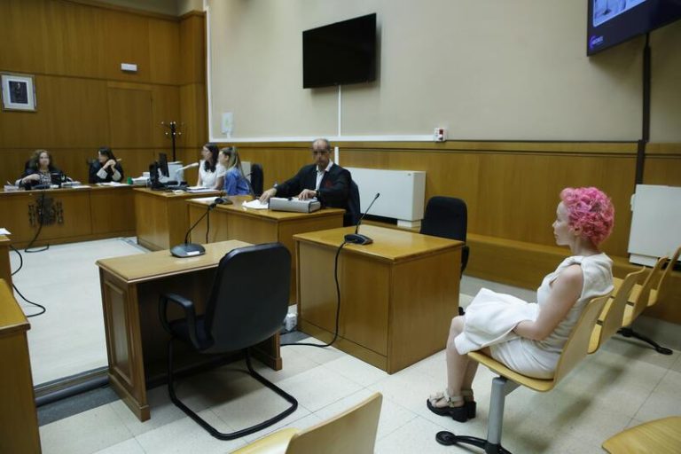 La empleada del hogar de Mainat declara que Dobrowolski le advirtió inyectarle insulina para 