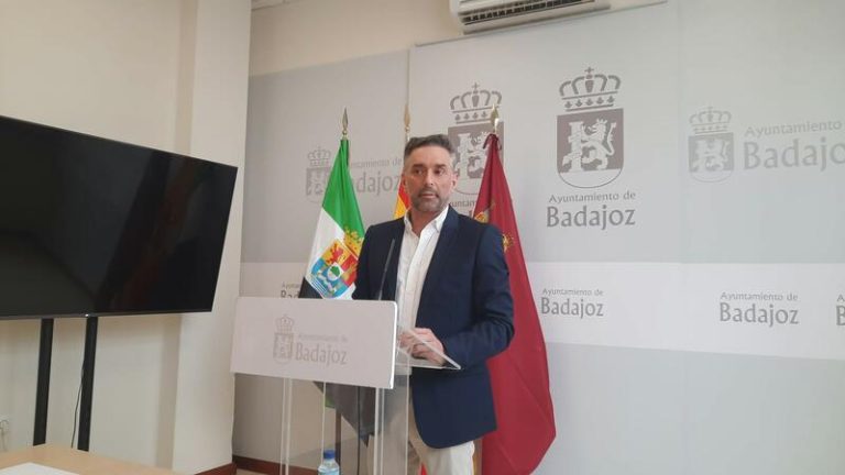 Badajoz: Vox pide a Carlos Pérez, su ex concejal, que renuncie a su acta 