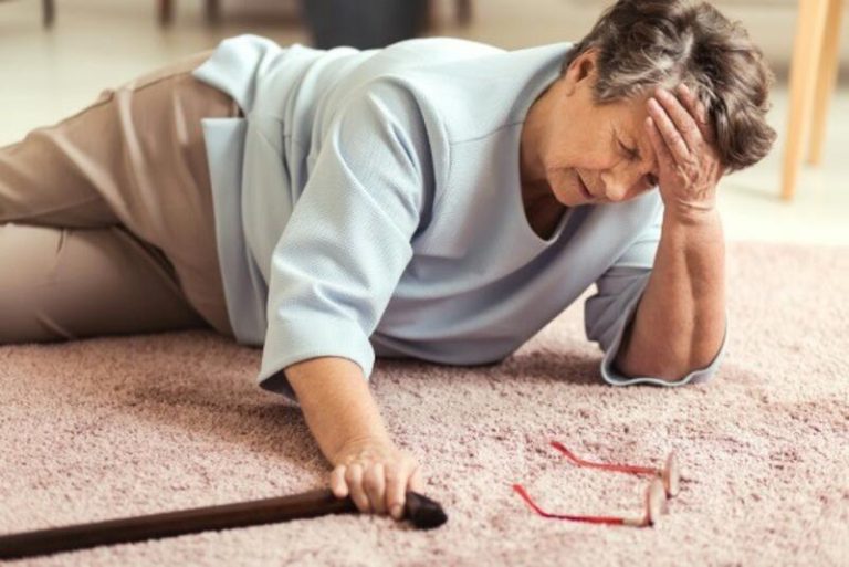 7 de cada 10 pacientes hospitalizados presenta fragilidad y sarcopenia, lo que aumenta el riesgo de caídas
